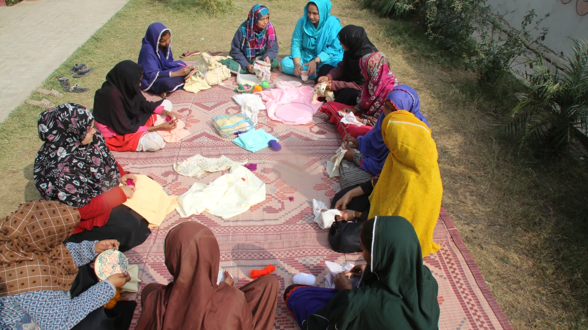 Community structures